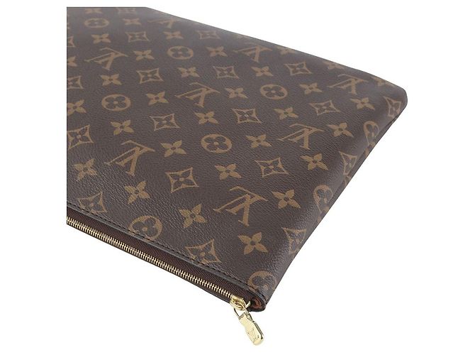 Louis Vuitton Monogram Etui Voyage MM Clutch - vista 4