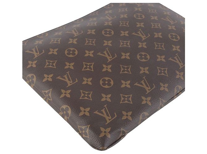 Louis Vuitton Monogram Etui Voyage MM Clutch - vista 5