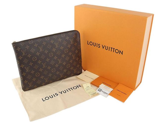 Louis Vuitton Monogram Etui Voyage MM Clutch - vista 8