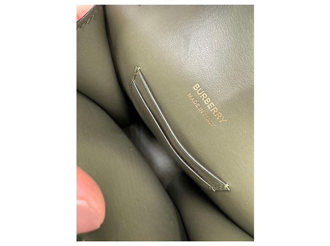 Burberry Mini Borsa Robin Cross con Catena Dorata - vista 6