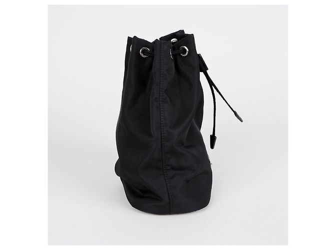 Prada Pouch Bucket Strap in Re-Nylon Nero - vista 6