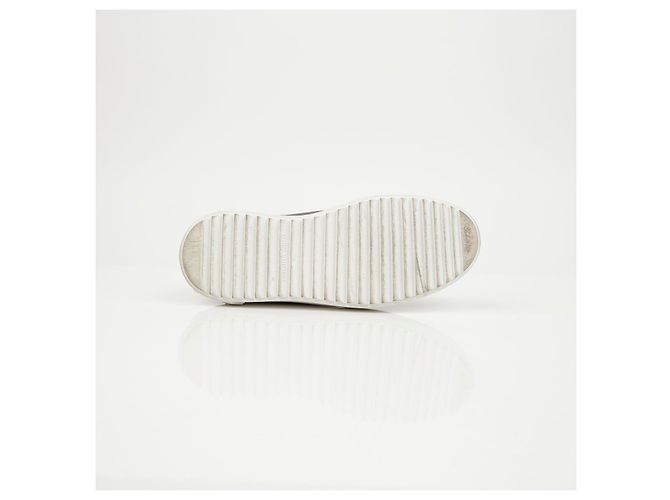Louis Vuitton Sapatilhas Timeout em canvas Monogram - vista 9