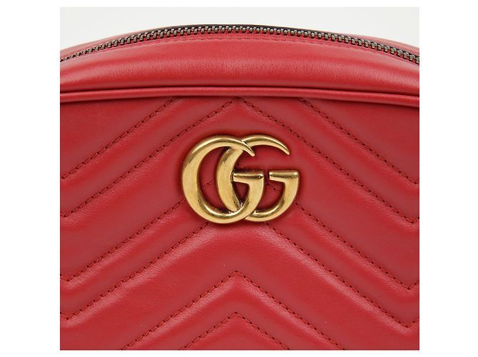 Gucci Mini Borsa a Tracolla GG Marmont Matelassé Rossa - vista 2