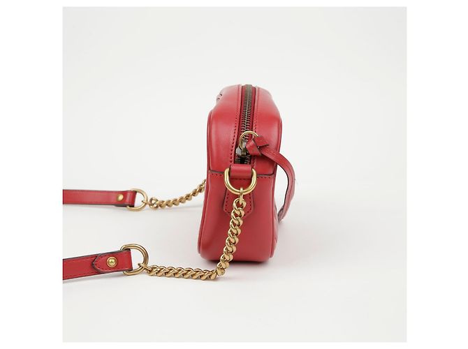Gucci Mini Borsa a Tracolla GG Marmont Matelassé Rossa - vista 4