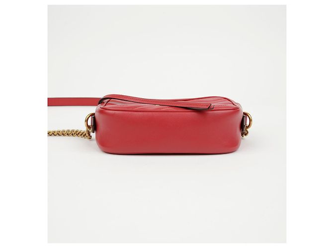 Gucci Mini Borsa a Tracolla GG Marmont Matelassé Rossa - vista 5