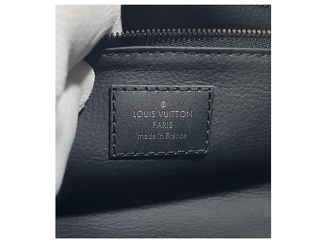 Louis Vuitton Kulturbeutel Monogram Eclipse - Ansicht 8