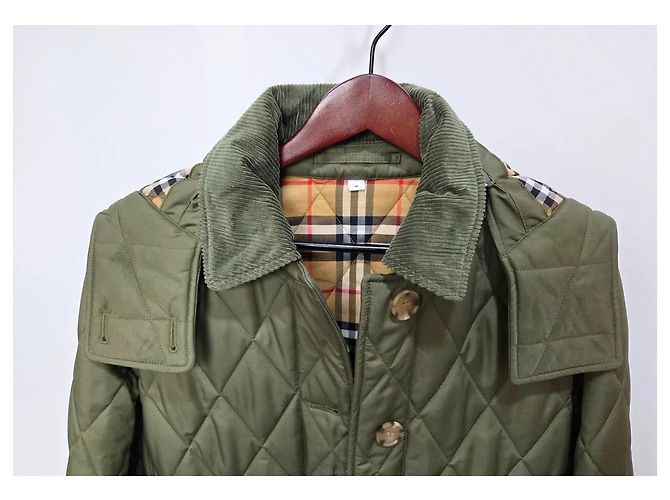 Burberry Dareham Women's Quilted Jacket - view 2