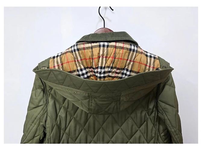 Burberry Dareham Women's Quilted Jacket - view 6