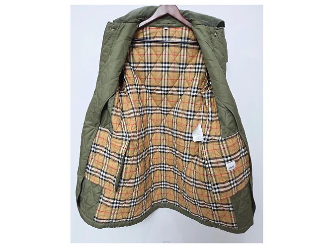 Burberry Dareham Women's Quilted Jacket - view 7