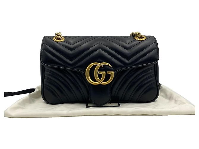 Gucci Borsa a tracolla e spalla GG Marmont in pelle matelassé Small, Nero - vista 11