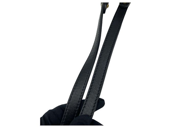 Gucci Borsa a tracolla e spalla GG Marmont in pelle matelassé Small, Nero - vista 17