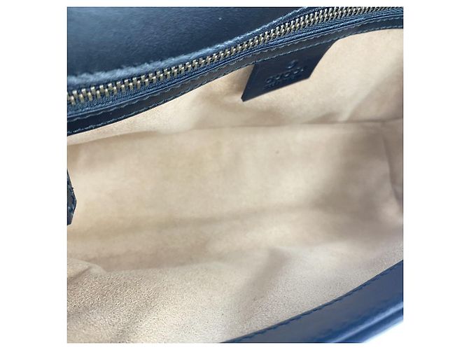 Gucci Borsa a tracolla e spalla GG Marmont in pelle matelassé Small, Nero - vista 23