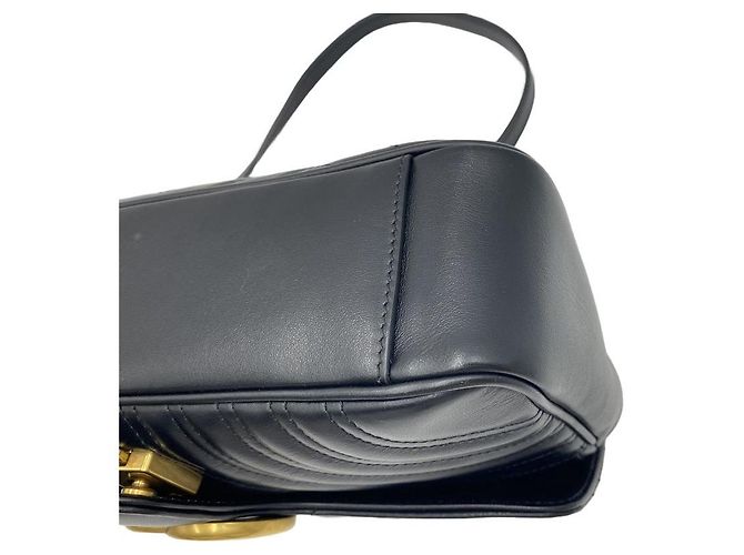 Gucci Borsa a tracolla e spalla GG Marmont in pelle matelassé Small, Nero - vista 9