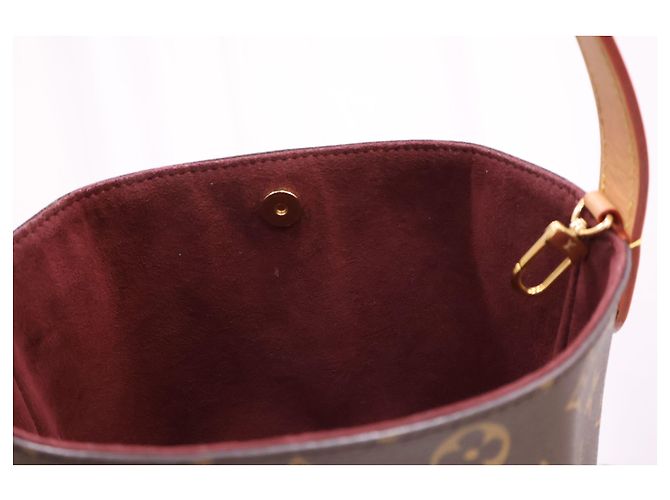 Bucket Louis Vuitton Borsa a secchiello a tracolla Monogram All-in BB - vista 9