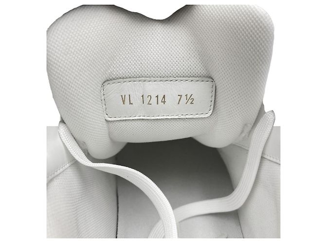 Louis Vuitton Sneakers Trainer Monogram Grain Leather Sneakers White - vista 22