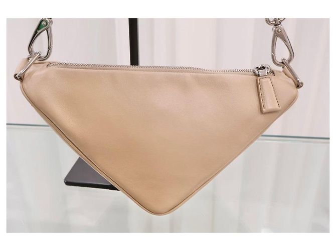 Prada Triangle Schultertasche - vista 3