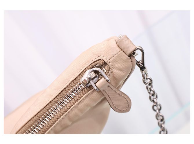 Prada Borsa a tracolla e spalla Re-Nylon Tessuto Chain - vista 7