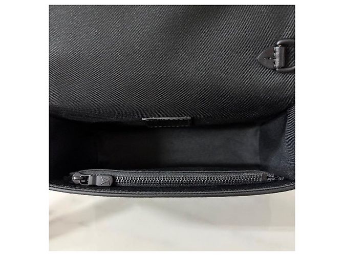 Louis Vuitton Sac bandoulière Wearable Wallet Monogram Eclipse - vue 6