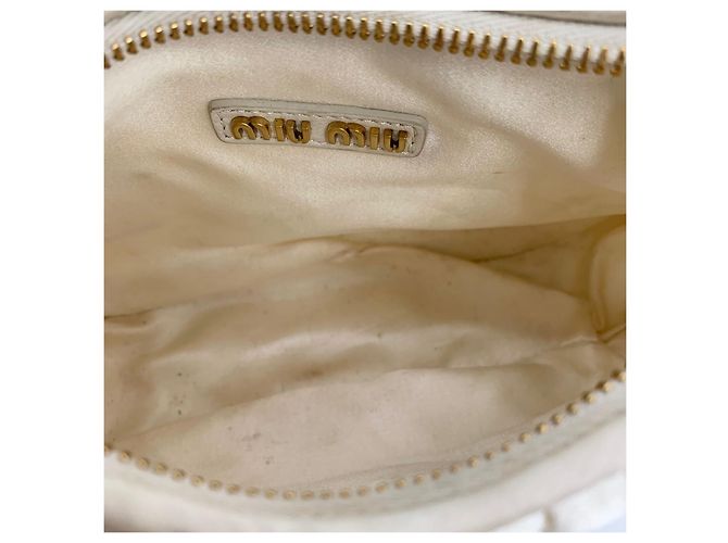 Miu Miu Borsa Hobo Crossbody Mini Wander in Raso - vista 15