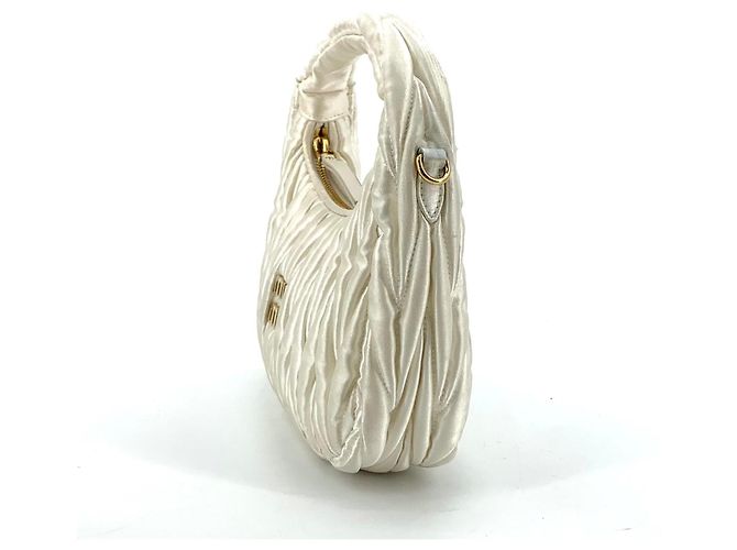 Miu Miu Borsa Hobo Crossbody Mini Wander in Raso - vista 4