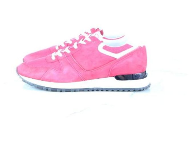 Louis Vuitton Sneakers Runaway in camoscio rosso - vista 4