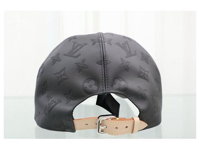 Louis Vuitton Shadow Leather Monogram Baseball Cap - Ansicht 10