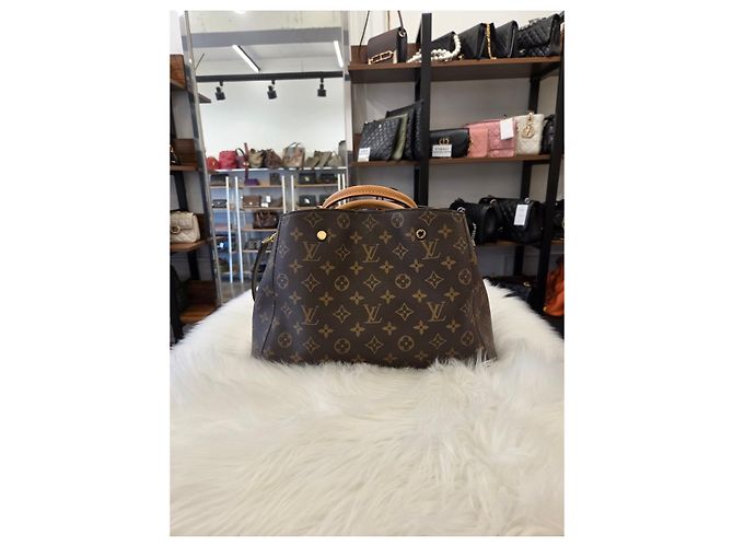 Louis Vuitton Montagne MM Monogram Condition - vista 2