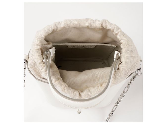 Maison Martin Margiela Borsa a secchiello piccola in pelle bianca - vista 11