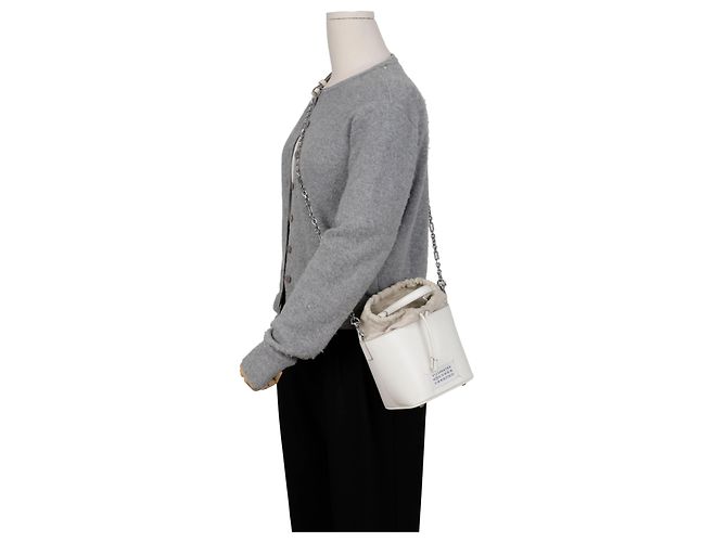 Maison Martin Margiela Borsa a secchiello piccola in pelle bianca - vista 14