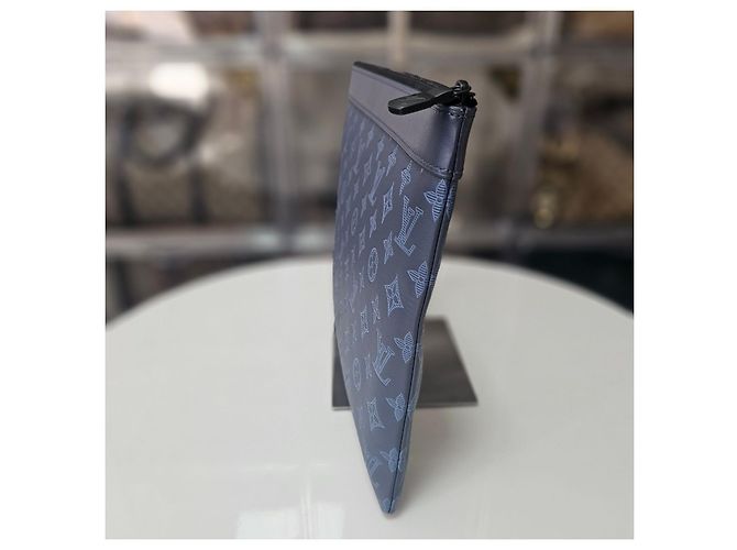 Pochette Louis Vuitton Discovery - vue 3