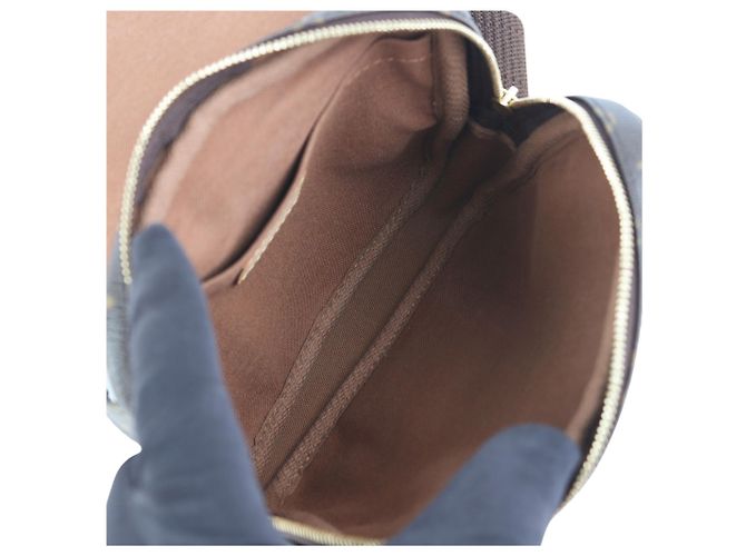 Louis Vuitton Sac Banane Monogram Bosphore - vue 7