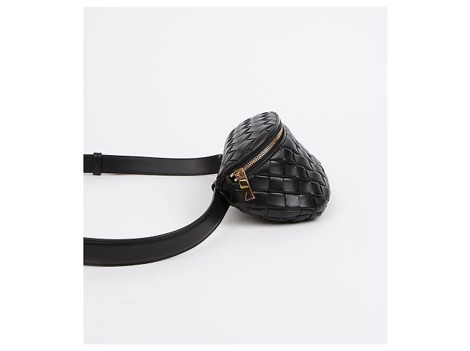 Bottega Veneta Mini Gürteltasche aus Leder mit Polsterung Schwarz - Ansicht 5