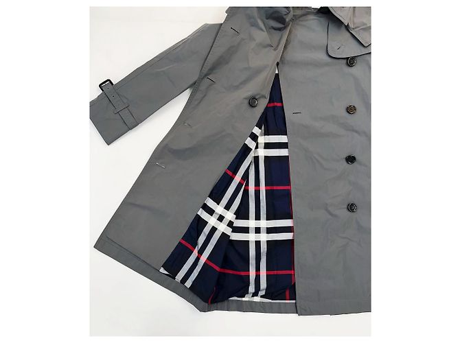 Burberry Gabardina Amberford Gris - vista 21