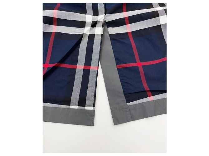 Burberry Gabardina Amberford Gris - vista 22