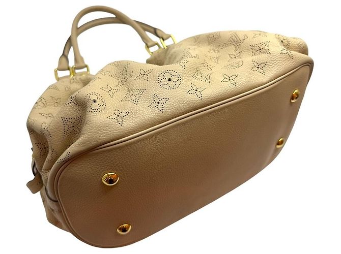 Louis Vuitton Borsa a spalla Large Monogram Mahina Beige - vista 5