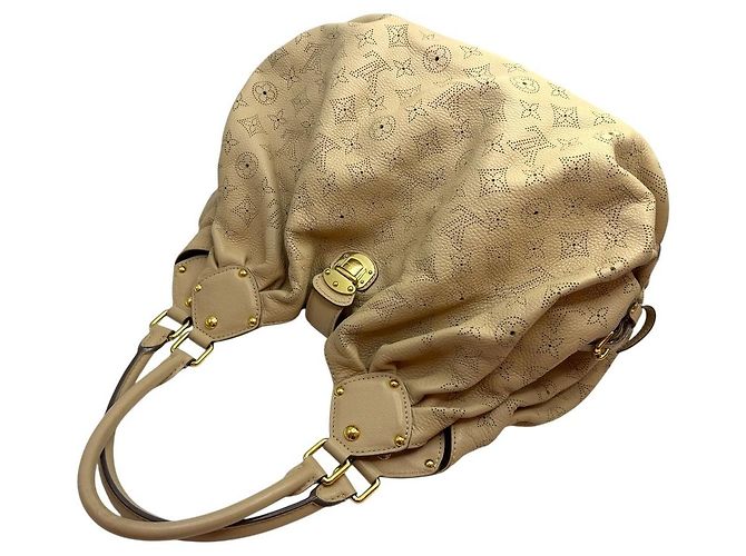 Louis Vuitton Borsa a spalla Large Monogram Mahina Beige - vista 6