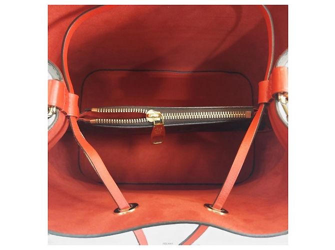 Louis Vuitton Borsa a tracolla NeoNoé MM Bucket Bag - vista 6