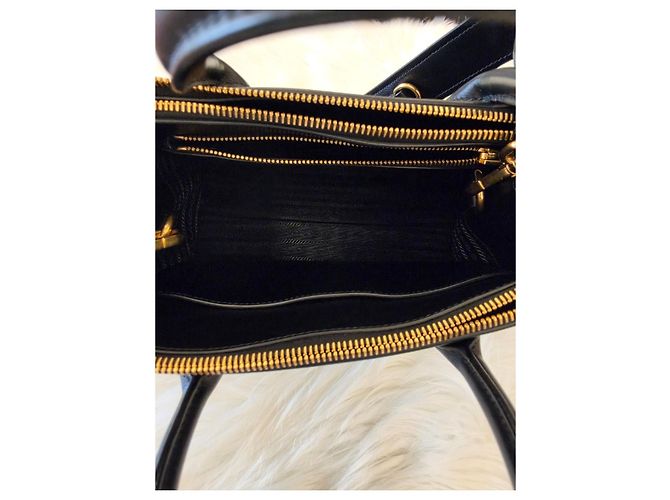 Prada Borsa Tote Saffiano City Paradigm Black - vista 13