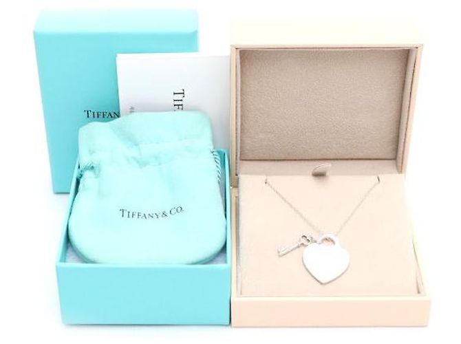 Tiffany & Co Collier avec pendentif clé et médaille Return to Heart en argent - vue 5