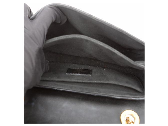 Louis Vuitton Bolsa New Wave PM com Corrente Preta - vista 13