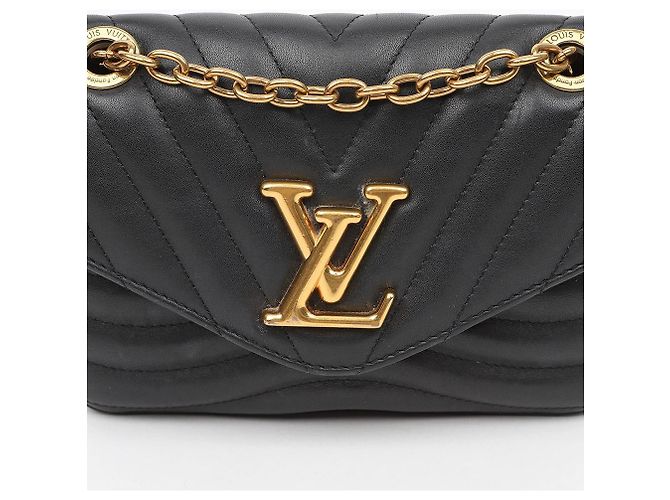 Louis Vuitton Bolsa New Wave PM com Corrente Preta - vista 5