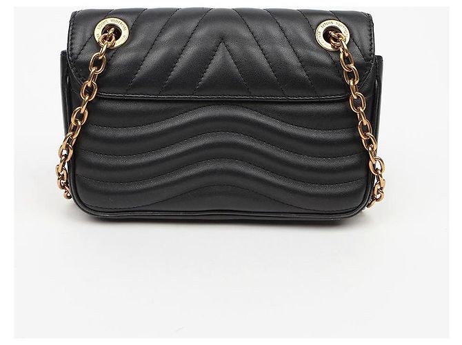 Louis Vuitton Bolsa New Wave PM com Corrente Preta - vista 6