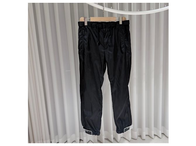 Prada Nylon-Jogginghose mit Klettverschluss Schwarz - Ansicht 3