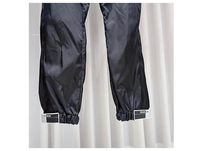 Prada Nylon-Jogginghose mit Klettverschluss Schwarz - Ansicht 4