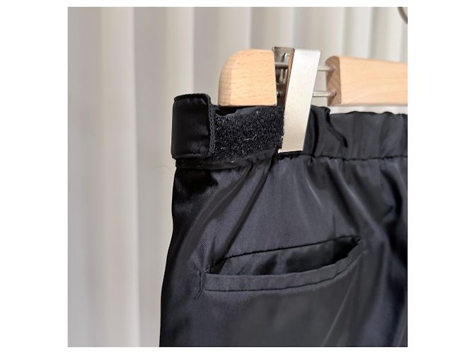 Prada Nylon-Jogginghose mit Klettverschluss Schwarz - Ansicht 7