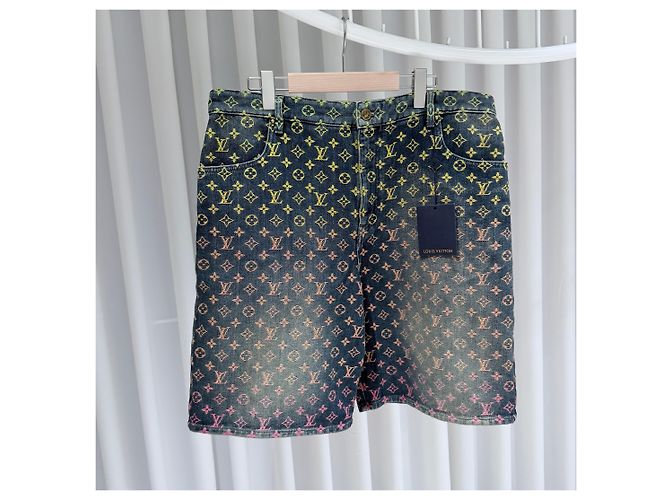 Louis Vuitton Monogram Rainbow Denim Shorts - Ansicht 3