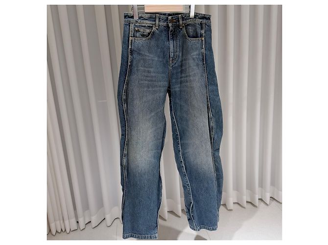 Louis Vuitton Rainbow Denim Shorts mit Monogramm - Ansicht 3