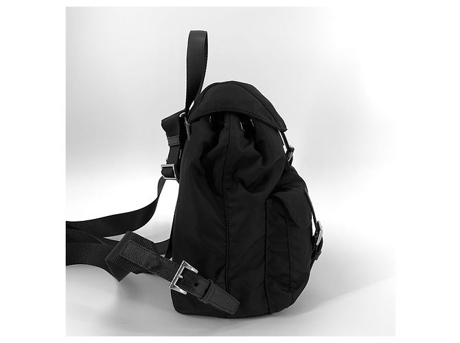 Prada Re-Nylon Rucksack mit Dreiecks-Logo Schwarz - Ansicht 4
