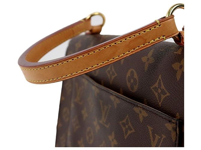 Louis Vuitton Borsa Tote Cluny in Monogram Canvas - vista 8