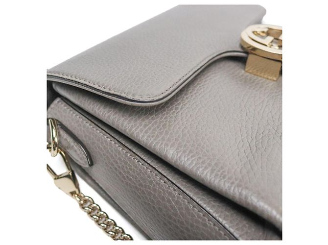 Gucci Graue Schultertasche mit Tragegriff und ineinandergreifenden Details - Ansicht 8